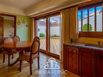 VENTA APTO CRÉDITO Chalet San José Mar del Plata 4 ambientes con garaje y patio