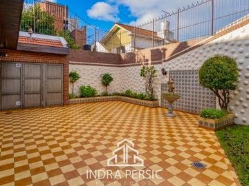 VENTA APTO CRÉDITO Chalet San José Mar del Plata 4 ambientes con garaje y patio