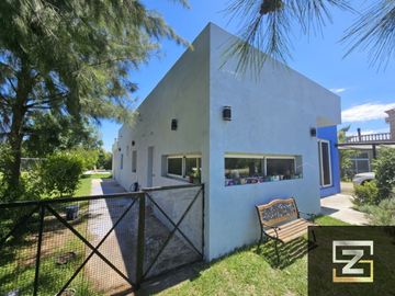 Casa en venta de 3 dormitorios c/ cochera en Los Talas