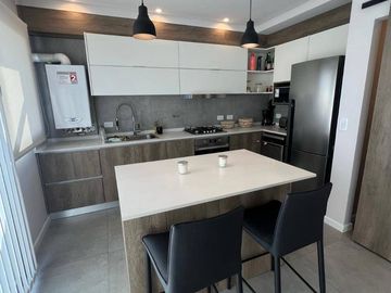 Departamento en venta de 3 dormitorios c/ cochera en General Roca