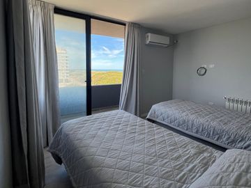 VENTA SEMI PISO  EDIFICIO ALFAR MONTE DEL ESTE