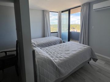 VENTA SEMI PISO  EDIFICIO ALFAR MONTE DEL ESTE