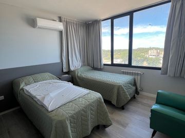 VENTA SEMI PISO  EDIFICIO ALFAR MONTE DEL ESTE