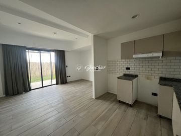 Departamento en venta de 1 dormitorio c/ cochera en Campana