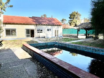 Casa en venta de 2 dormitorios c/ cochera en Patagonia
