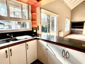 Casa en venta de 2 dormitorios c/ cochera en Patagonia