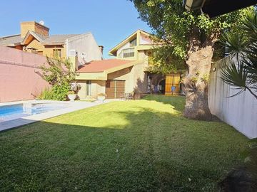 VENTA CHALET 4 AMB C/QUINCHO Y PILETA EL PALOMAR