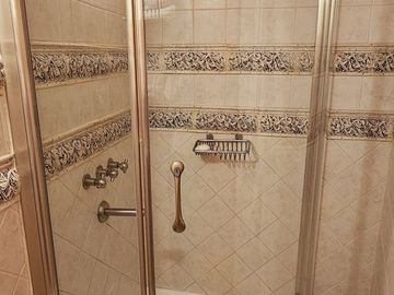 VENTA CHALET 4 AMB C/QUINCHO Y PILETA EL PALOMAR