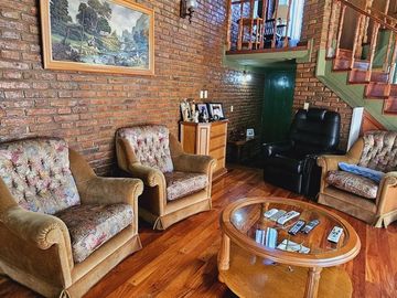 VENTA CHALET 4 AMB C/QUINCHO Y PILETA EL PALOMAR