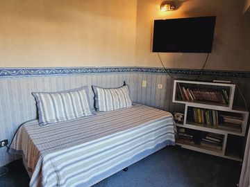 VENTA CHALET 4 AMB C/QUINCHO Y PILETA EL PALOMAR