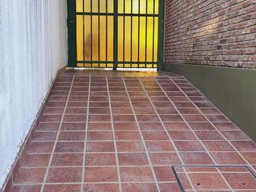 VENTA CHALET 4 AMB C/QUINCHO Y PILETA EL PALOMAR