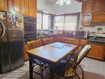 VENTA CHALET 4 AMB C/QUINCHO Y PILETA EL PALOMAR