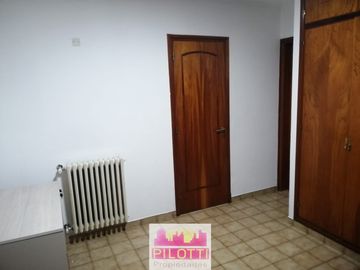 Casa en venta de 3 dormitorios c/ cochera en Centro Oeste