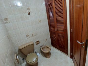Casa en venta de 3 dormitorios c/ cochera en Centro Oeste