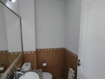 Dúplex en venta de 3 dormitorios c/ cochera en Villa Luro