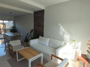 Dúplex en venta de 3 dormitorios c/ cochera en Villa Luro