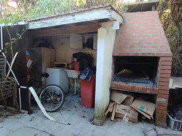 Venta Chalet en PH 3 ambientes. Totalmente Independiente. Barrio Grosellar.