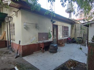 Venta Chalet en PH 3 ambientes. Totalmente Independiente. Barrio Grosellar.