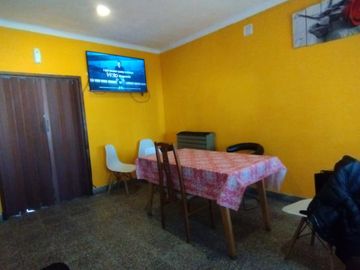 Venta Chalet en PH 3 ambientes. Totalmente Independiente. Barrio Grosellar.