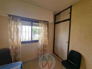 Chalet en venta de 4 dormitorios en Zona Sur