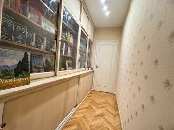 Venta Dpto 6 Amb, Cochera, Almagro/ Aceptan Permut