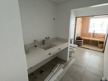 Departamento en venta de 3 dormitorios c/ cochera en Naposta