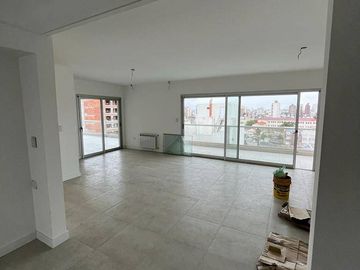 Departamento en venta de 3 dormitorios c/ cochera en Naposta