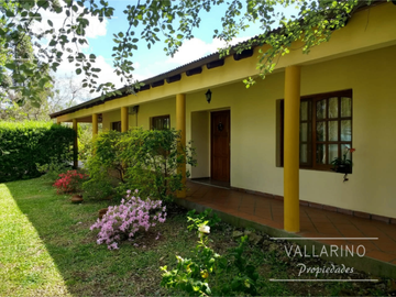 Casa en venta de 3 dormitorios c/ cochera en Colón
