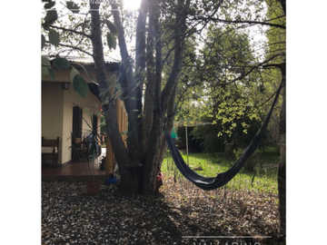 Casa en venta de 3 dormitorios c/ cochera en Colón