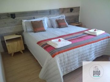 Casa en venta de 2 dormitorios c/ cochera en Villa La Angostura