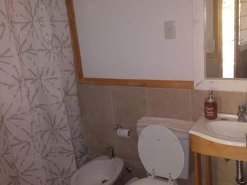 Casa en venta de 2 dormitorios c/ cochera en Villa La Angostura