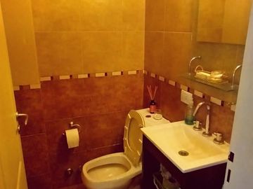 Venta Monte Grande Barrio Mirasoles Chalet c/ Cochera Quincho Galeria y Pileta