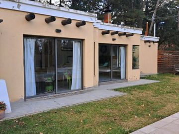 Venta De Casa En Barrio Privado La Capilla