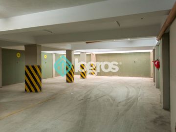 Departamento en venta de 1 dormitorio con cochera en macrocentro