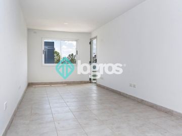 Departamento en venta de 1 dormitorio con cochera en macrocentro