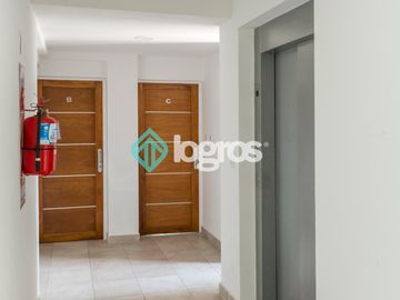 Departamento en venta de 1 dormitorio con cochera en macrocentro