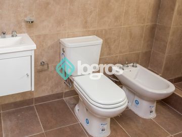 Departamento en venta de 1 dormitorio con cochera en macrocentro