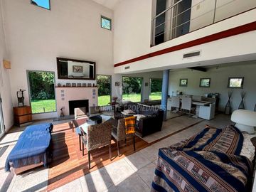Oportunidad Casa en venta Barrio El Establo - Haras del Pilar. Veni a conocerla!