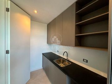 Espectacular Casa de Diseño en Área 5, Barrio San Sebastián. No te la Pierdas!!