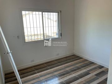 Casa en venta de 3 dormitorios c/ cochera en Belén de Escobar