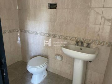 Casa en venta de 3 dormitorios c/ cochera en Belén de Escobar