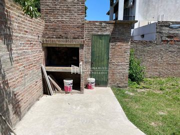 Casa en venta de 3 dormitorios c/ cochera en Belén de Escobar