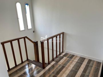 Casa en venta de 3 dormitorios c/ cochera en Belén de Escobar