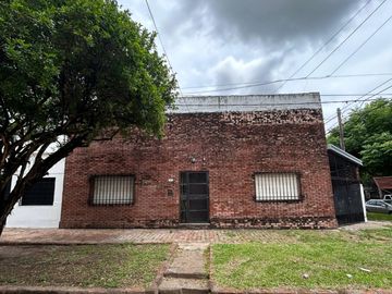 Casa en venta de 2 dormitorios c/ cochera en Macrocentro