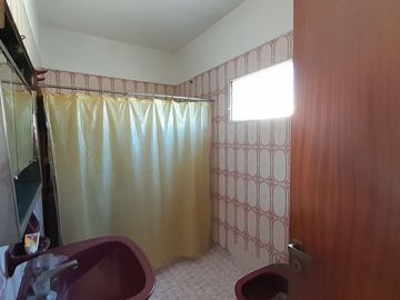 VENTA DE CASA 3 AMBIENTES EN HURLINGHAM