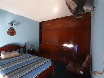 VENTA DE CASA 3 AMBIENTES EN HURLINGHAM