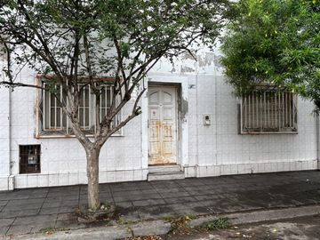 Casa a refaccionar en Pje. Jose Antonio Garcia 1100, San Miguel de Tucumán