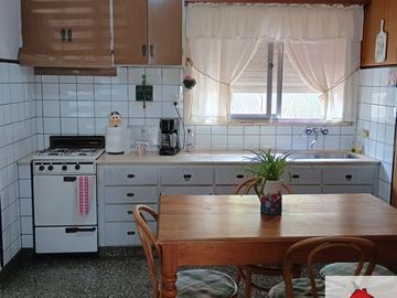 Casa en venta de 2 dormitorios c/ cochera en Pedro Pico