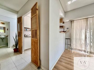 Casa en venta de 1 dormitorio c/ cochera en Villa Hipódromo