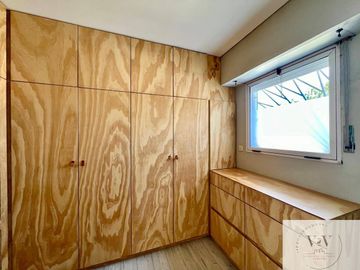 Casa en venta de 1 dormitorio c/ cochera en Villa Hipódromo